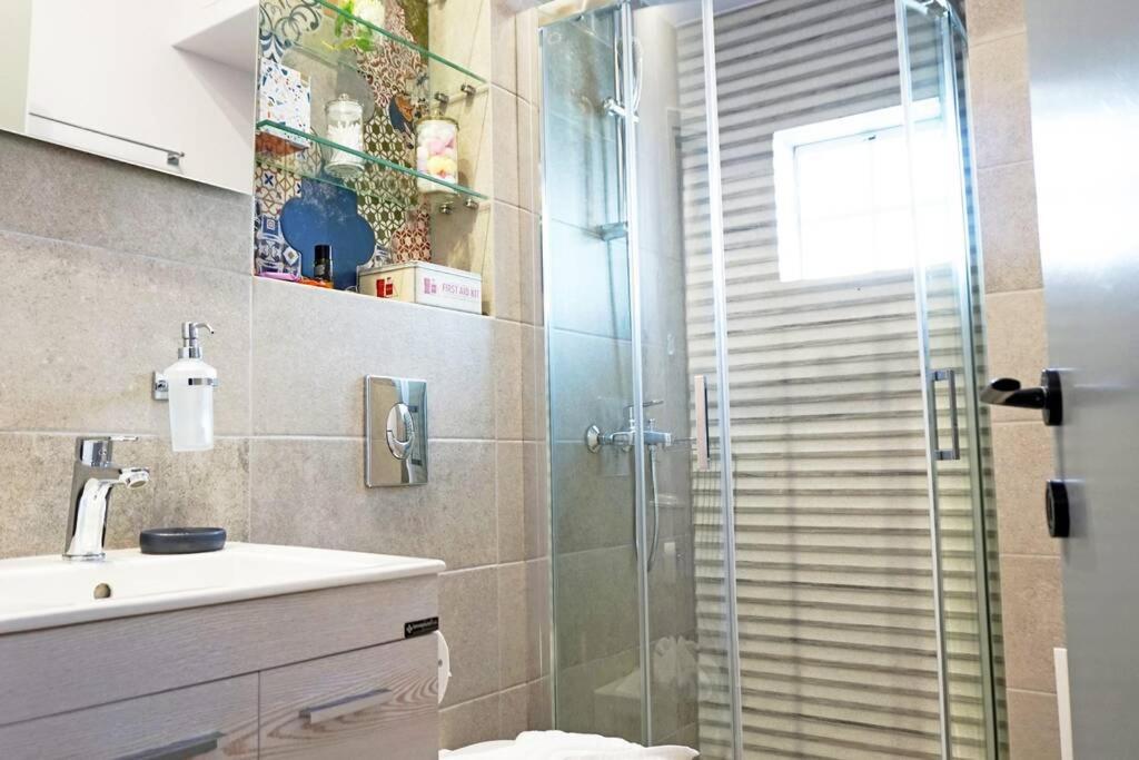 C-Home Studio In The Heart Of Chania Ханья Экстерьер фото
